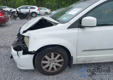 2014 Chrysler Town & Country Touring из США, поврежденный, VIN 2C4RC1BG5ER444549